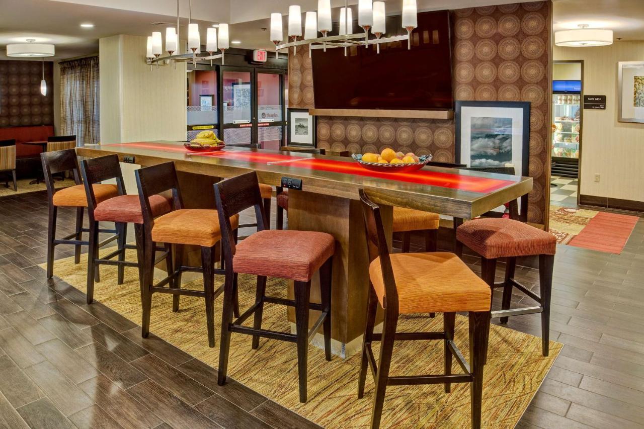 Hampton Inn Houston Бейтаун Екстериор снимка